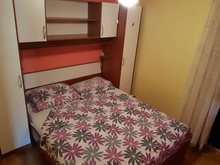 Apartmani Katica Vir Exterior foto